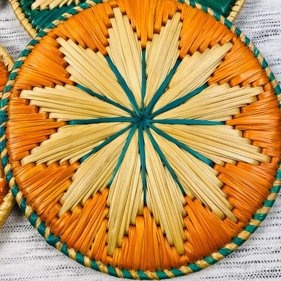 Set 4 Woven Straw Trivets Orange and Green Scandinavian Geometric Pattern NWOT - Picture 2 of 6